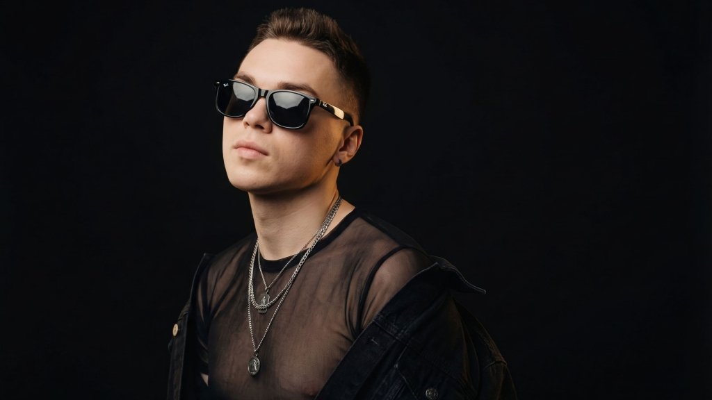 "Мені не страшно": РуханкоМен про новий етап у творчості, зміну псевдоніма та секрет успіху. ЕКСКЛЮЗИВ