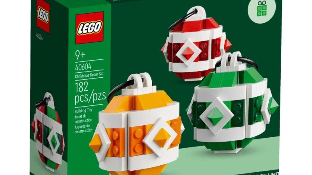 LEGO презентував два набори новорічних іграшок: оцініть цю красу із конструктора! (ФОТО)