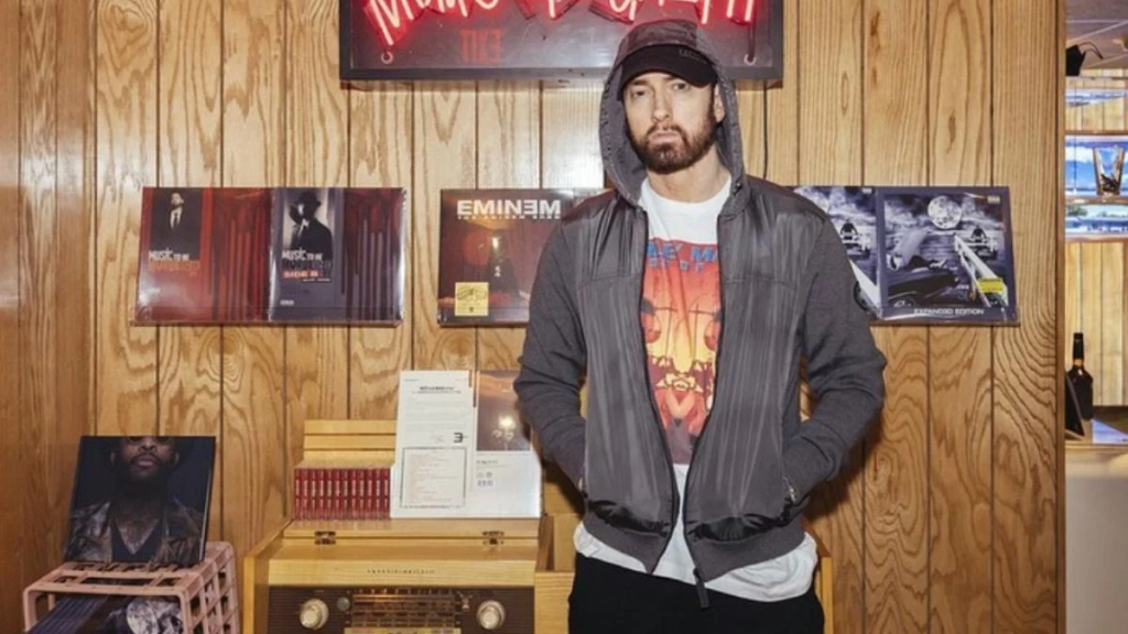 После четырех лет молчания: Eminem анонсировал выход нового альбома (ВИДЕО)