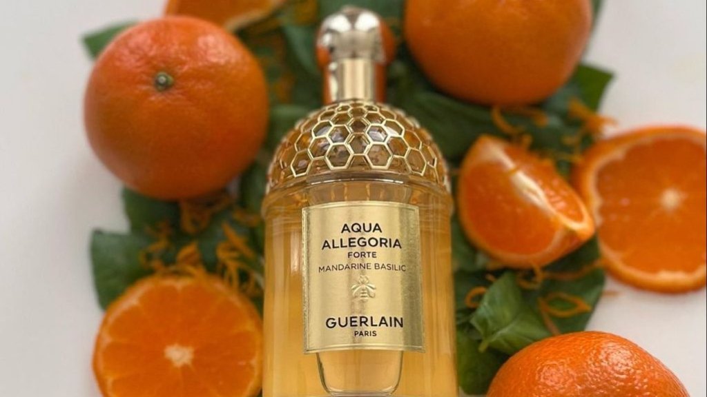 Аромат свята у флаконі: найкращі парфуми з мандарином для незабутніх вечорів 2025/2026