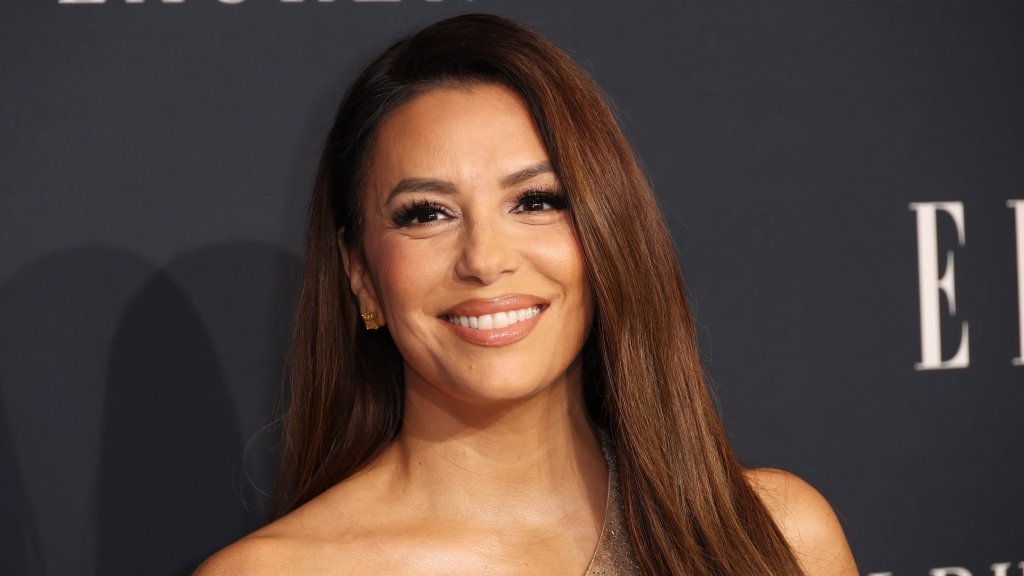 Вона неймовірна! Єва Лонгорія у мерехтливій сукні "засвітила" ідеальні форми (ФОТО)