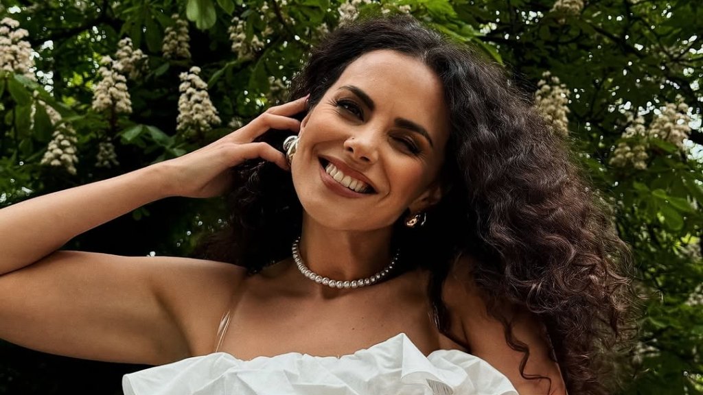 Наступила на свои грабли: Настя Каменских попала в громкий скандал из-за русского языка в социальных сетях (ФОТО)