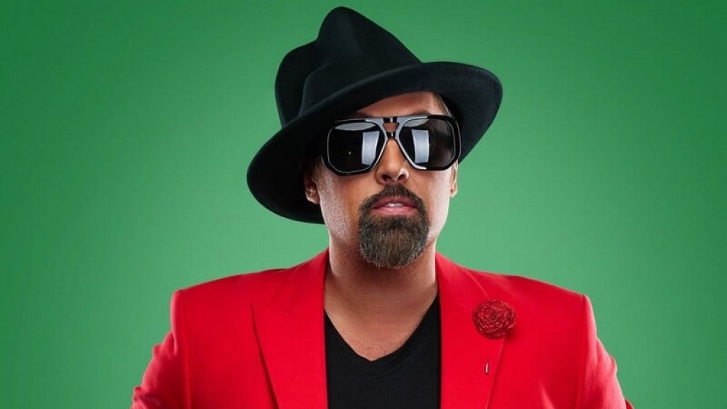 Дмитрий Коляденко назвал самую дорогую вещь в своем гардеробе, от которой не может избавиться