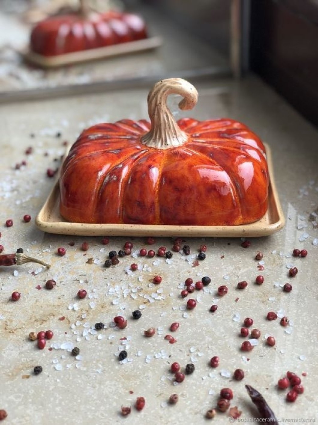 Какую посуду купить — нестандартные тарелки и чашки для кухни — фото