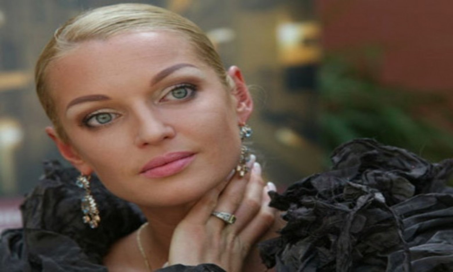 Орыс порно: әйелдер үстемдігі белбеу