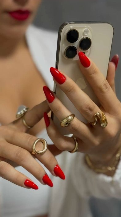 Календарь маникюра на февраль 2026