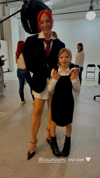 9-летняя Ангелина Мирошниченко в клипе Светланы Тарабаровой