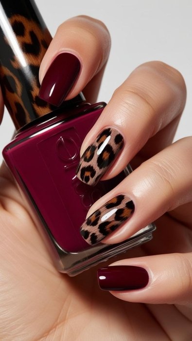 Креативные бордовые ногти на осень