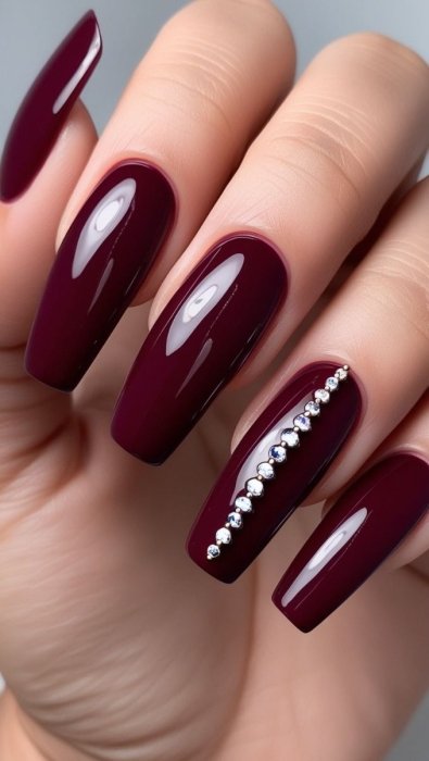 Який манікюр притягне багатство у жовтні 2025