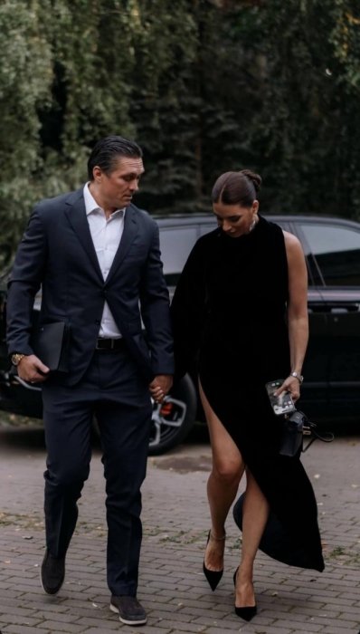 Олександр Усик і Катерина відсвяткували річницю весілля у стилі голлівудського побачення