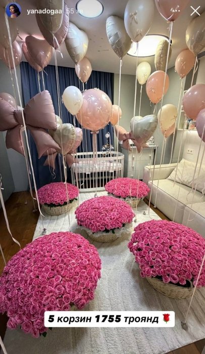 Чоловік блогерки Яни Доги, В’ячеслав, влаштував святкову виписку та подарував їй обручку з діамантом