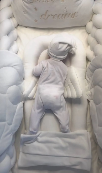 Аліна Гросу показала свого сина, фото