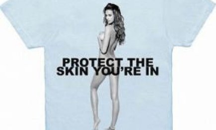 Голая Ирина Шейк вышла на борьбу с раком кожи