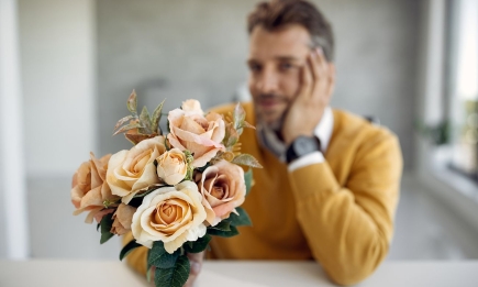 Не дарите лишь бы что: какие цветы точно понравятся вашей жене