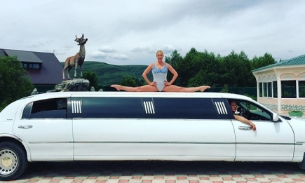 Анастасия Волочкова «оседлала» белый лимузин: новый шокирующий шпагат балерины