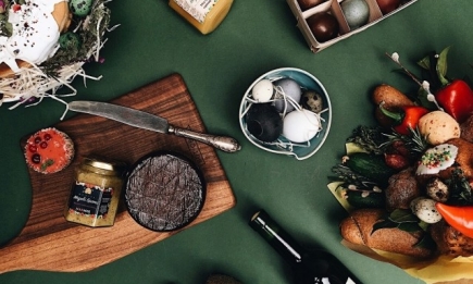 Пасхальный стол: 20 вкусных предложений от украинских брендов