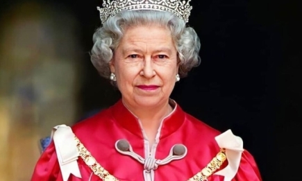 Королева Елизавета II впервые за 68 лет отменила салют в честь своего дня рождения