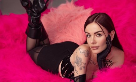 Вірусний хіт MamaRika "Полюбила" нарешті отримав кліп! (ВІДЕО)