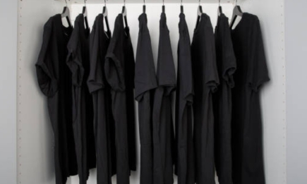 Чернее черного: 4 способа сохранить цвет темных вещей