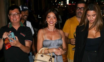 Ей идет! Сара Хайленд в трендовом летнем платье (ФОТО)