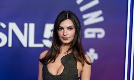 В трендовом купальнике: горячая Эмили Ратаковски на отдыхе (ФОТО)