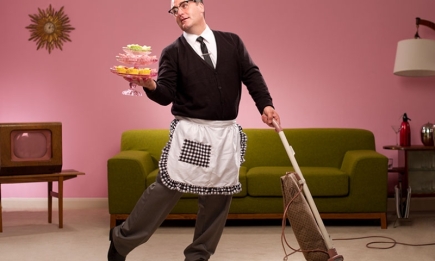 Муж - домохозяйка: почему случается такая смена ролей