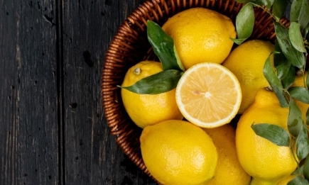 Не выбрасывайте кожуру лимона: три случая, когда она пригодится вам в быту