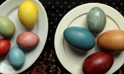 Как покрасить яйца без красителей: лучшие советы