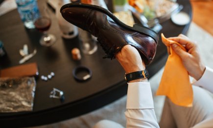 Навіщо “солити” взуття, якщо тріснула підошва: чудернацький лайфхак для ремонту