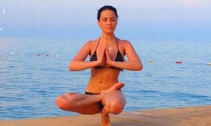 Даша Астафьева дала мастер-класс по йоге. Фото