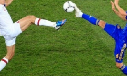 Лучшие моменты матчей Евро-2012. Фото