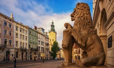 Поедем "до Львова" или "до Львову"? Новые правила правописания, о которых сегодня стыдно не знать