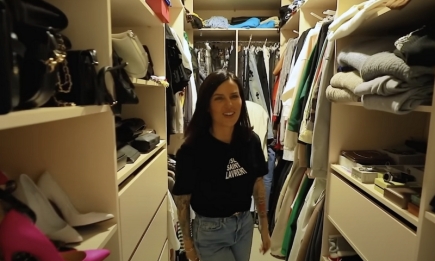 Коллекция шуб и не только: скандальная блогерша поразила своим гардеробом (ФОТО, ВИДЕО)
