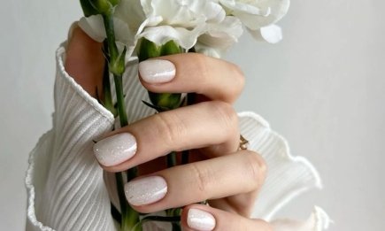 Манікюр з ефектом anti-age: відтінки, що роблять руки візуально молодшими (фото)