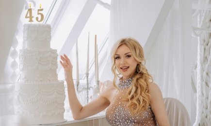 Двойной праздник: Наталья Валевская отмечает 45-летие и 25-летие творчества премьерой