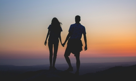 Руйнівники довіри: ці 8 речей знищують стосунки