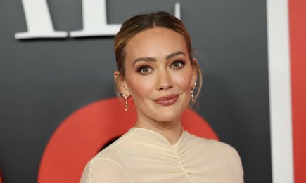 Хилари Дафф в "прозрачной роскоши" от украинского бренда: актриса поразила безупречным образом (фото)