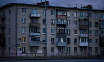 Почему в хрущевках нет балконов на первом этаже: три логических объяснения