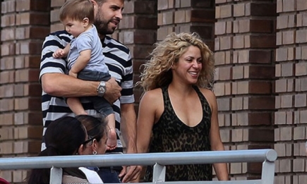 Шакира вместе с сыновями пришла на футбол болеть за красавца-мужа