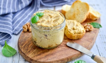 Така баночка повинна бути в кожному холодильнику: смачнюща м’ясна закуска (РЕЦЕПТ)