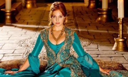 Неужели это она? Что произошло с Мерьем Узерли, сыгравшей Хюррем Султан в "Величном веке" (ФОТО)