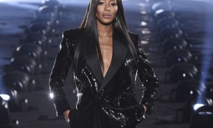 Saint Laurent на Неделе моды в Париже: Наоми Кэмпбелл стала главной звездой показа весенне-летней коллекции
