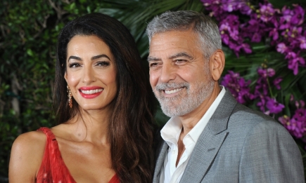 Стильно одетые и держатся за руки: Джорджа и Амаль Клуни заметили в Венеции (ФОТО)