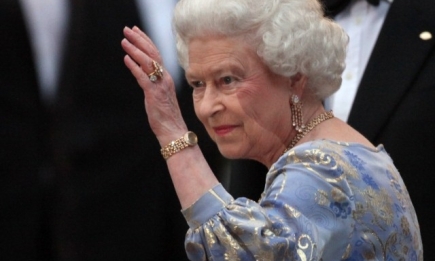 Королеве завтра 90! Опубликован юбилейный портрет 4-х поколений британских монархов