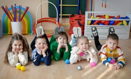 Берегите своих и чужих детей: полный список симптомов, при которых садик под строгим запретом