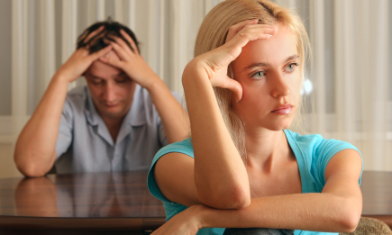 Кризисные периоды в браке: 5 ключевых отрезков, которые могут "добить" ваши отношения