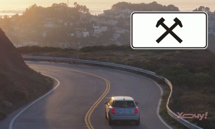 Знак, который игнорирует каждый второй водитель: что означают два молотка на дороге и чем это чревато