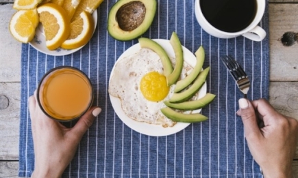 Простые рецепты белкового завтрака для эффективного похудения: 5 вариантов