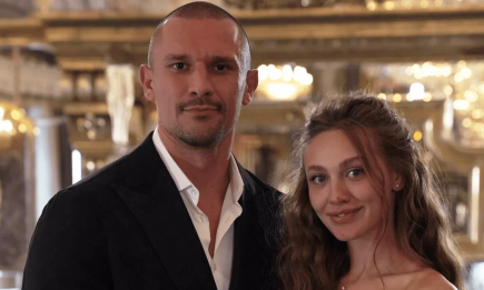 С дорожкой из бриллиантов: какое кольцо Тарас Цымбалюк подарил Надин Головчук в финале Холостяка и сколько оно стоит (ФОТО)