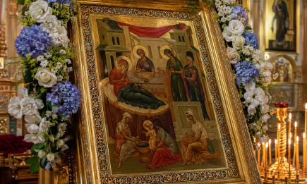 Небеса открываются для искренних прошений: какие молитвы на Рождество Пресвятой Богородицы обладают удивительной силой